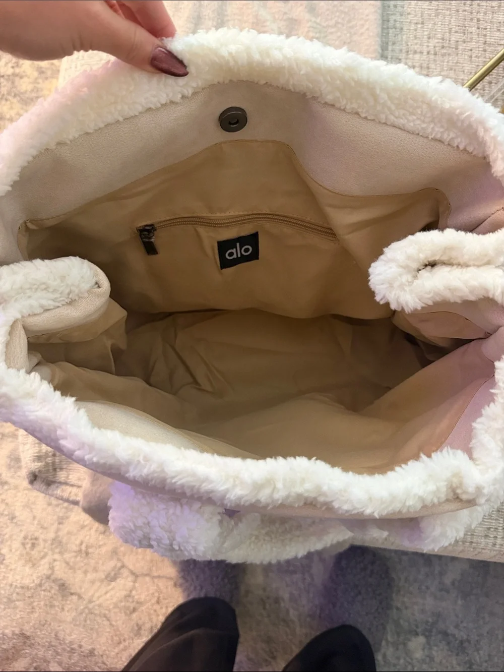ALO Yoga Cream Sherpa-Trim Tote Bag